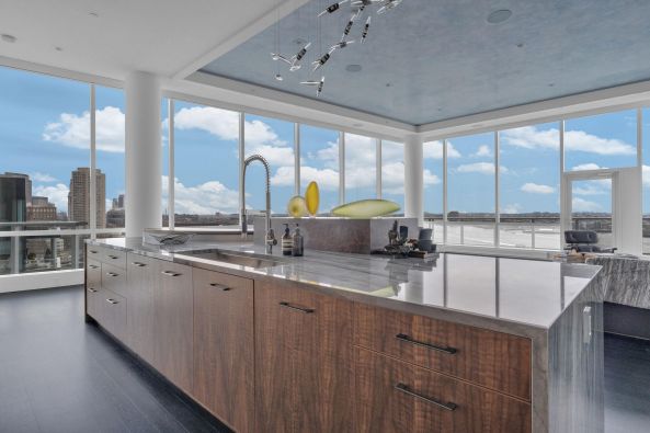 50 Liberty Penthouse For Sale In Boston Seaport Photo #2